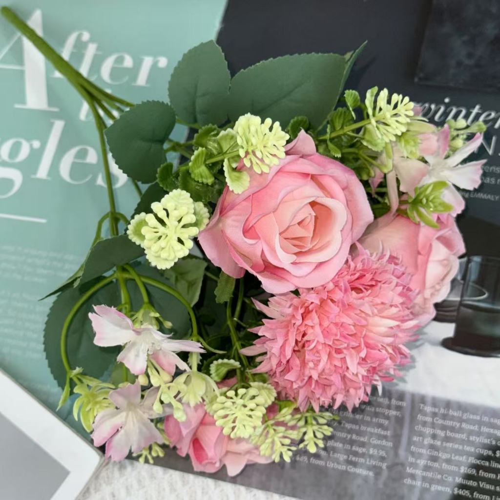Bouquet bunga BKT 1025 FEIFEI 6Cbg Bunga MIX ROSE DAN HYDRA Artifisial Dekorasi Hiasan Seserahan