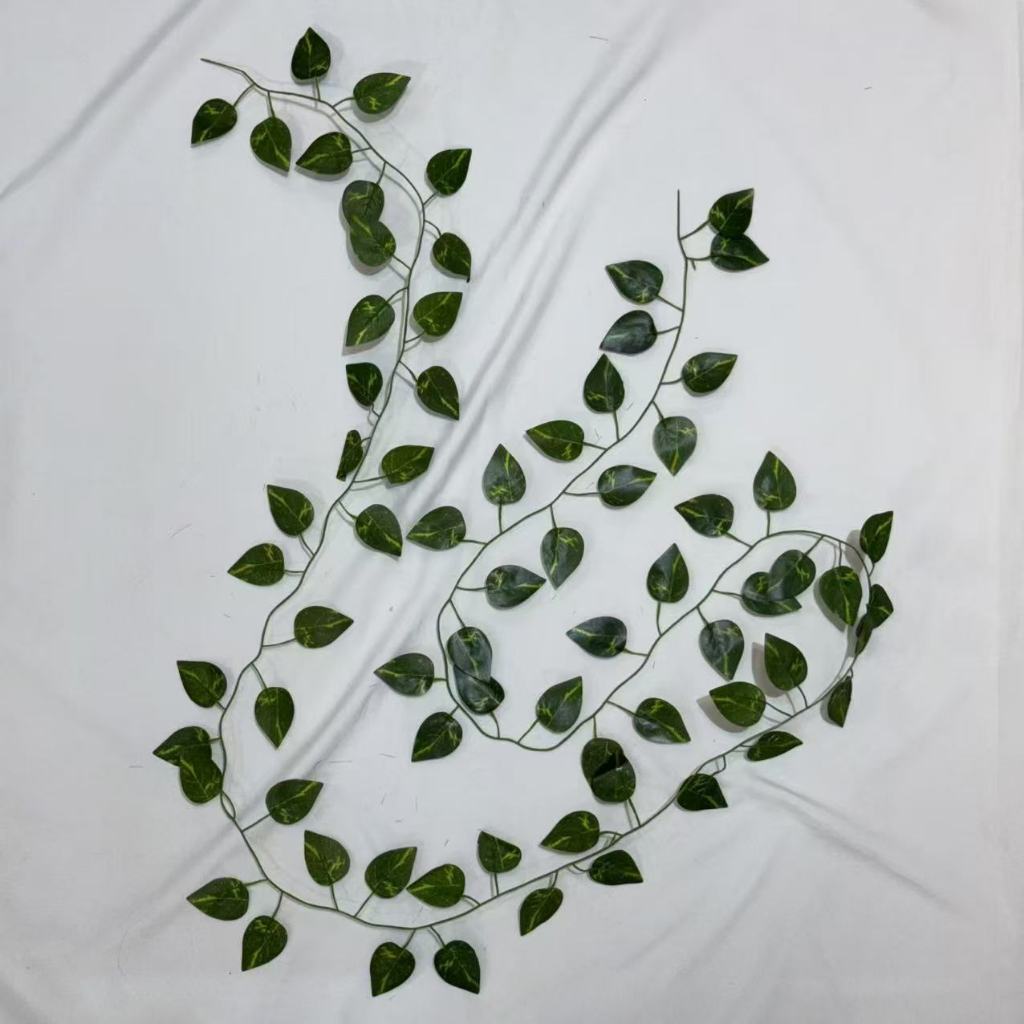 2.1 METER Daun Rambat Hias Tanaman Plastik Artificial Imitasi Hiasan Dinding Gantung