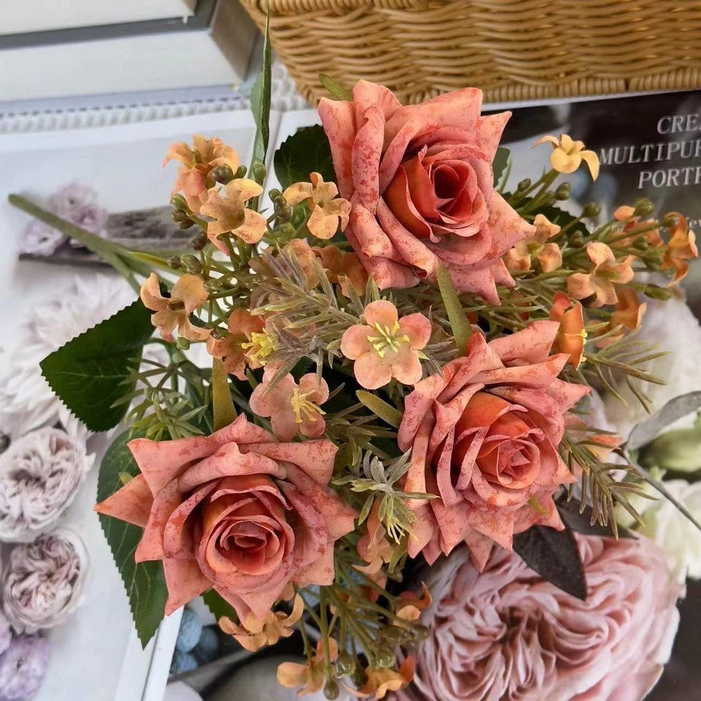 Bouquet bunga BKT 777 SEHAKU Mawar Artifisial Dekorasi Hiasan Seserahan Buket Palsu