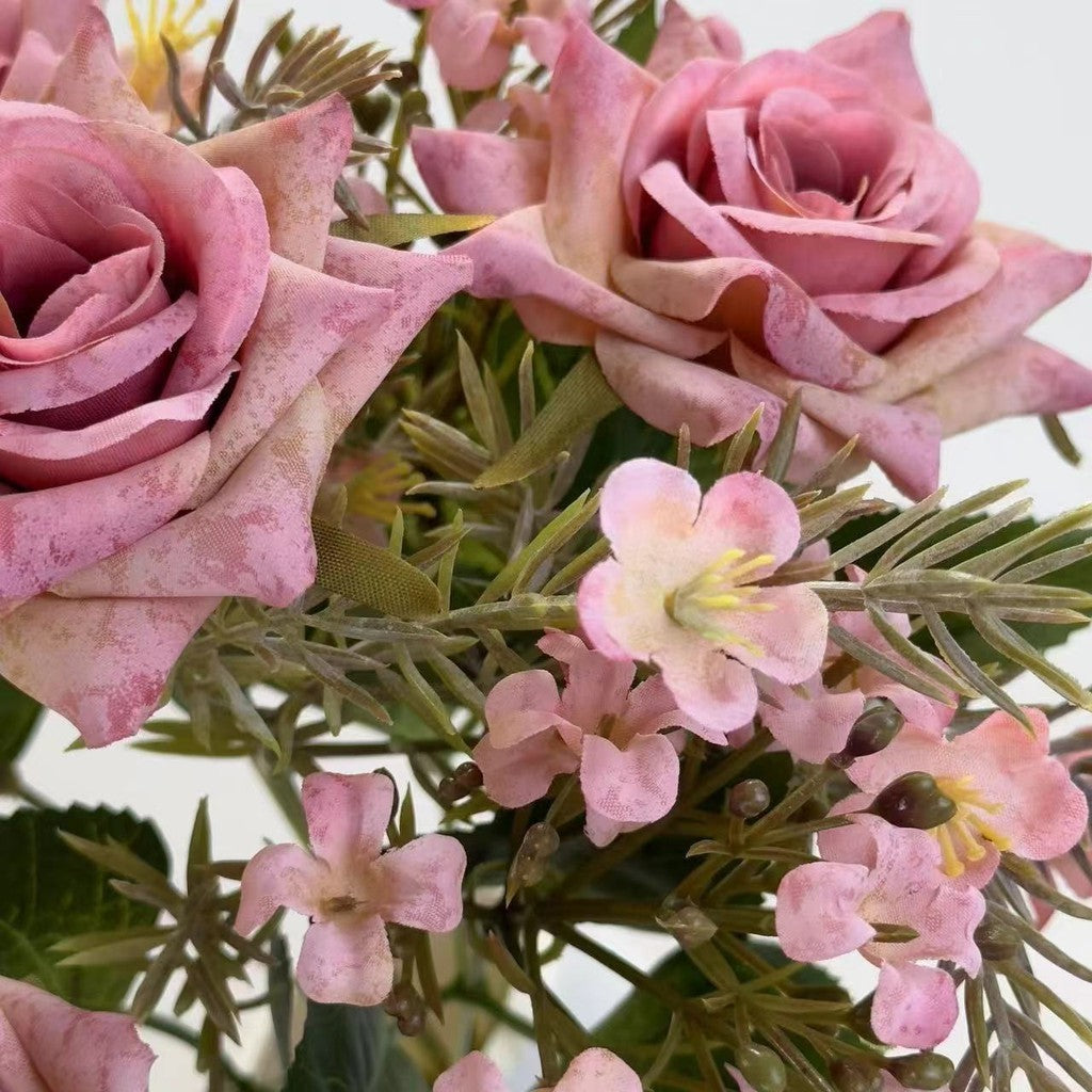 Bouquet bunga BKT 777 SEHAKU Mawar Artifisial Dekorasi Hiasan Seserahan Buket Palsu