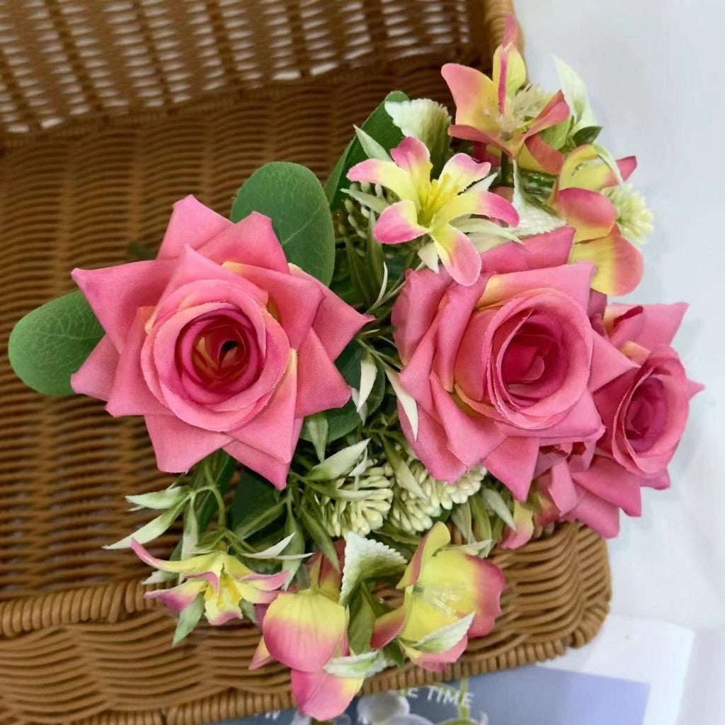 Bouquet bunga BKT 779 MEDIKUR Mawar Artifisial Dekorasi Hiasan Seserahan Buket Palsu