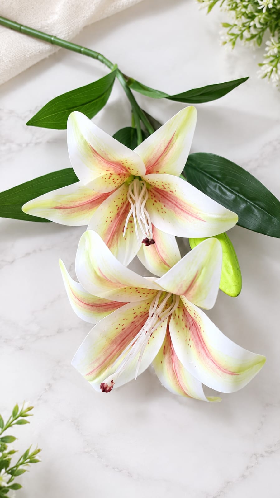 Bunga L2 Lily Latex Cabang 2 Artificial Bunga lili Palsu Tiger Lilies Bahan Lateks Real Touch Silk Flower Hiasan Bucket Rumah Cafe Hotel dan Dekorasi Pelaminan Import Premium Berkualitas Murah