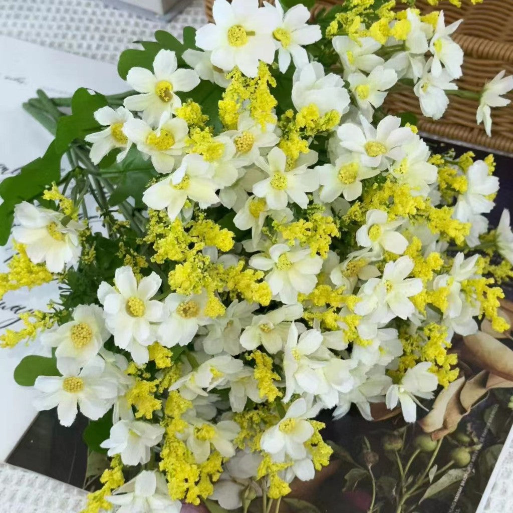 Bouquet bunga BKT 1009 DAISYS Bunga Krisan Artifisial Dekorasi Hiasan Seserahan Buket Palsu