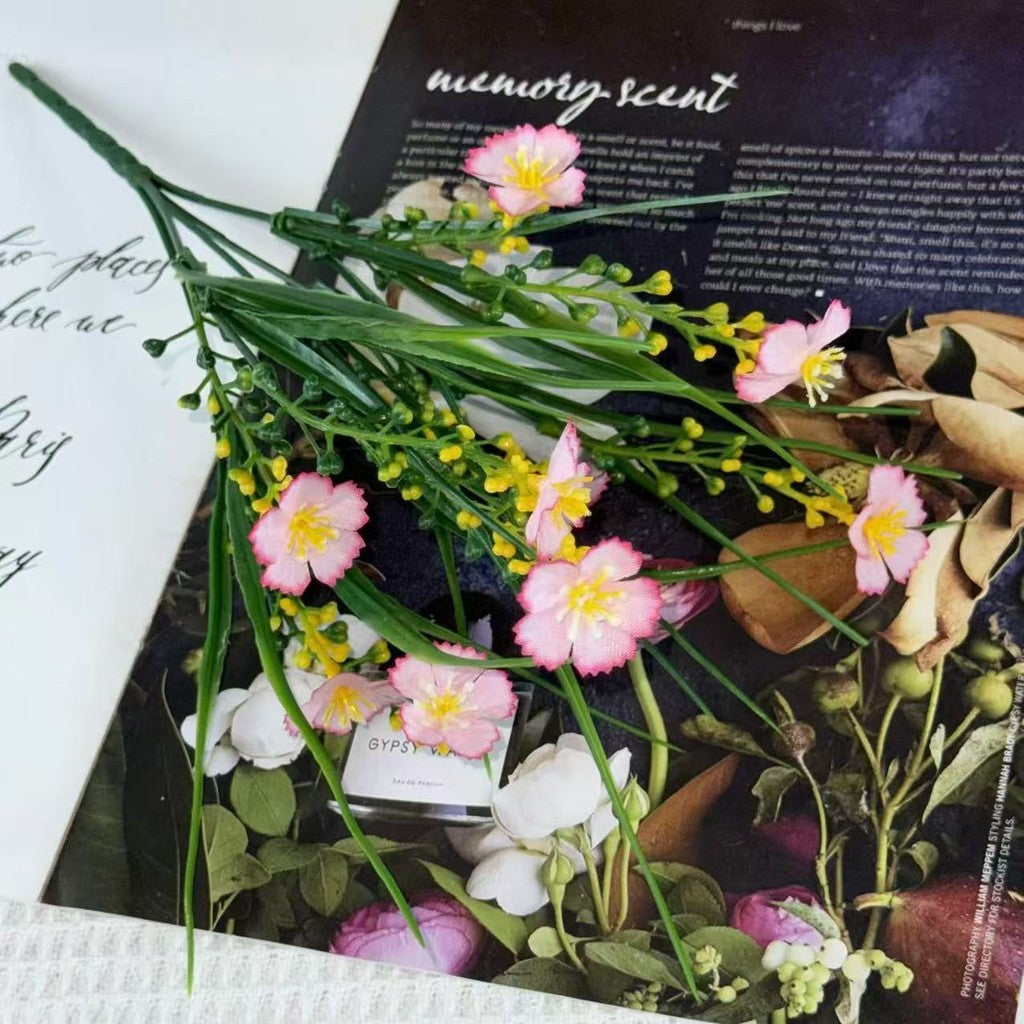 Bouquet bunga BKT 1014 HWA Bunga Krisan Artifisial Dekorasi Hiasan Seserahan Buket Palsu