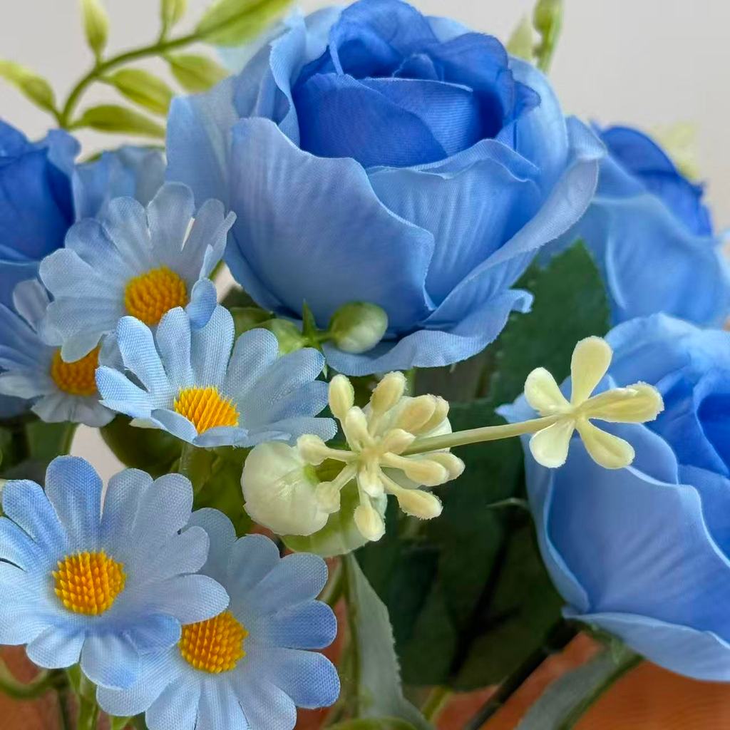 Bouquet bunga BKT 1047 MIWA (x4) 6Cbg Bunga Mawar Artifisial Dekorasi Hiasan Seserahan Buket Palsu